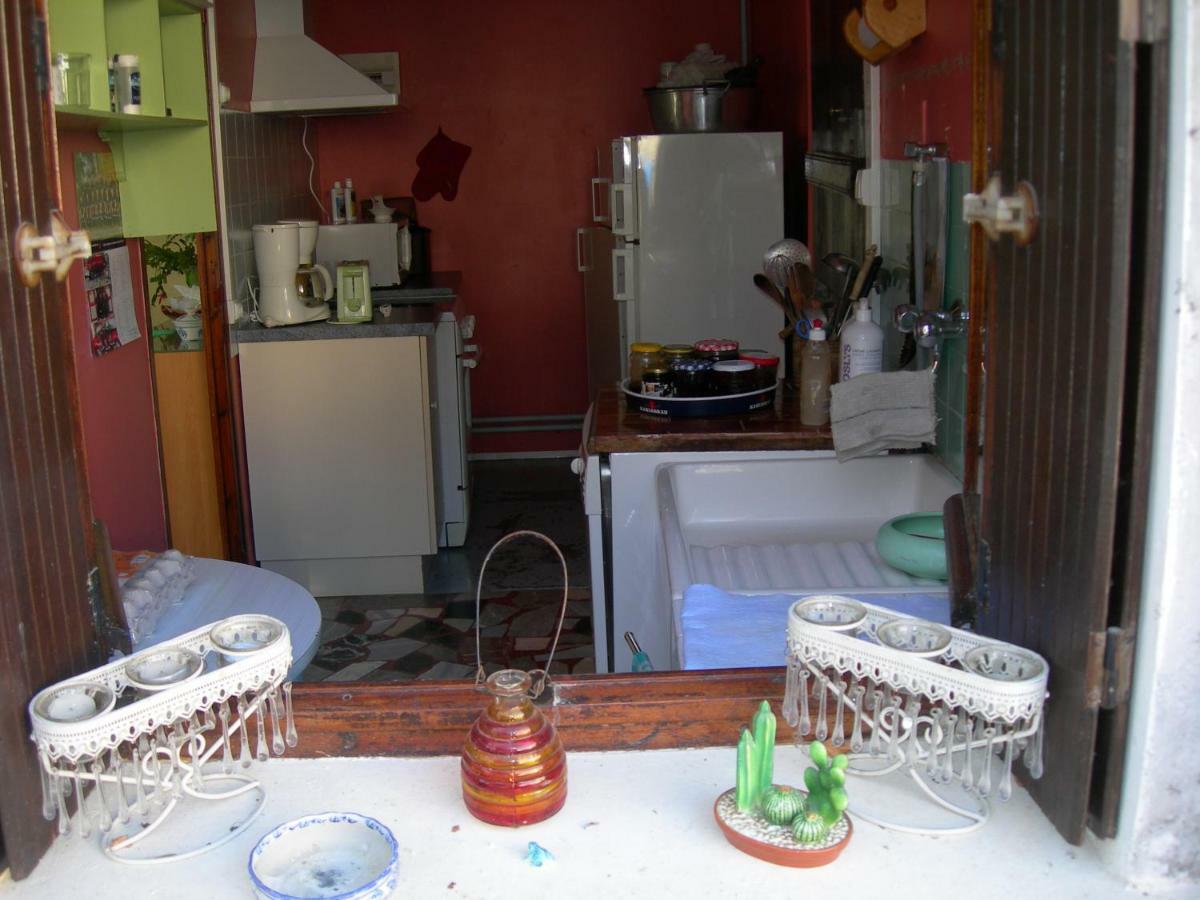 Sous La Glycine Bed & Breakfast Mielan Ngoại thất bức ảnh